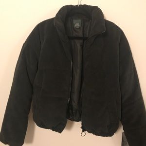 Black ribbed cropped puffy jacket